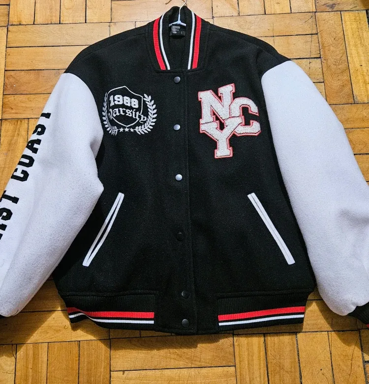 LN)Forever 21 NYC Varsity Jacket Size Small Women's Black