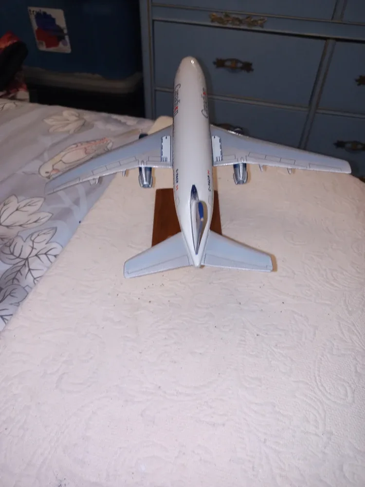 Canadian Air C- FACP Plastic Model Plane image indicator(5)