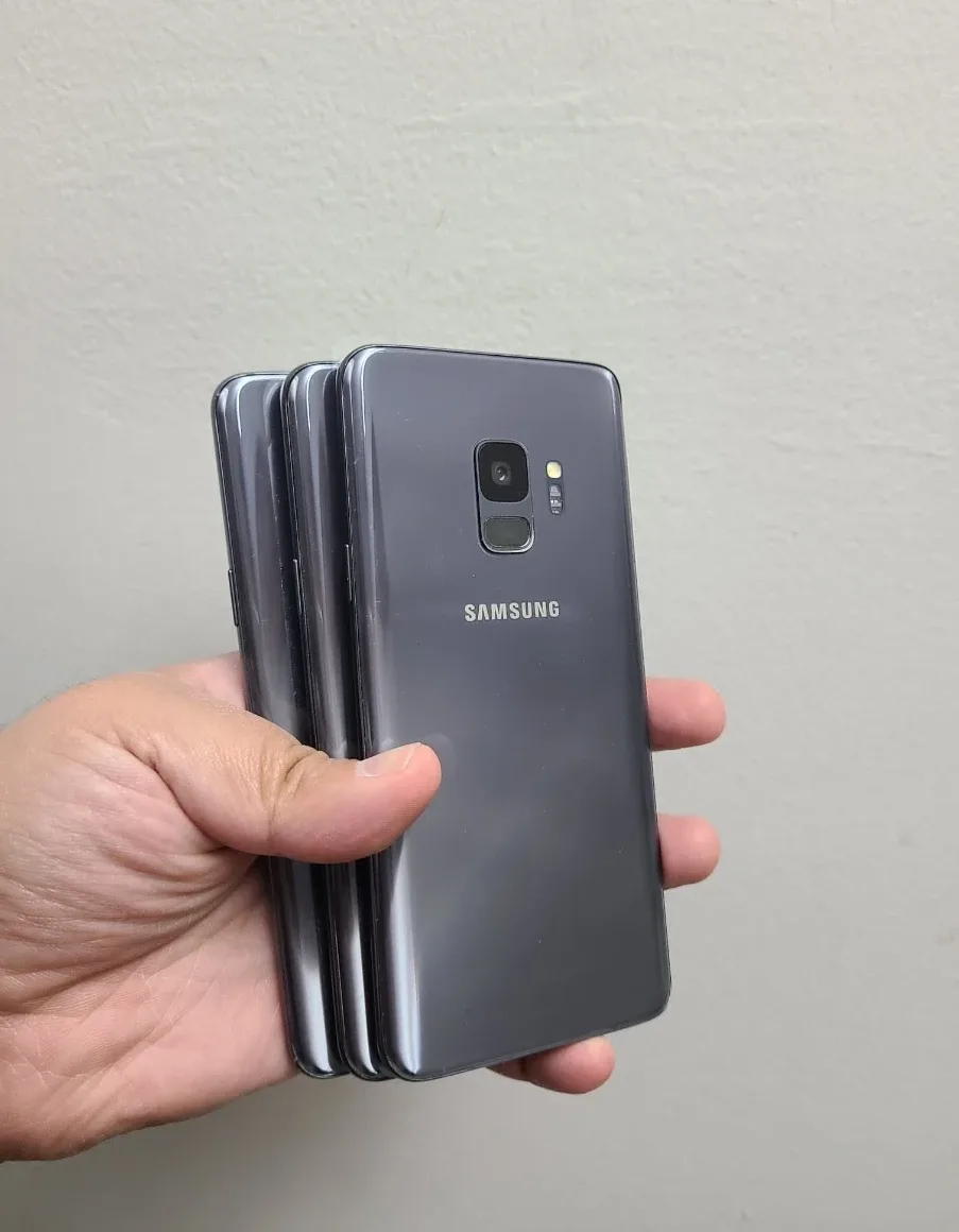 Samsung Galaxy S9 64gb storage Clean Unlocked image indicator(2)