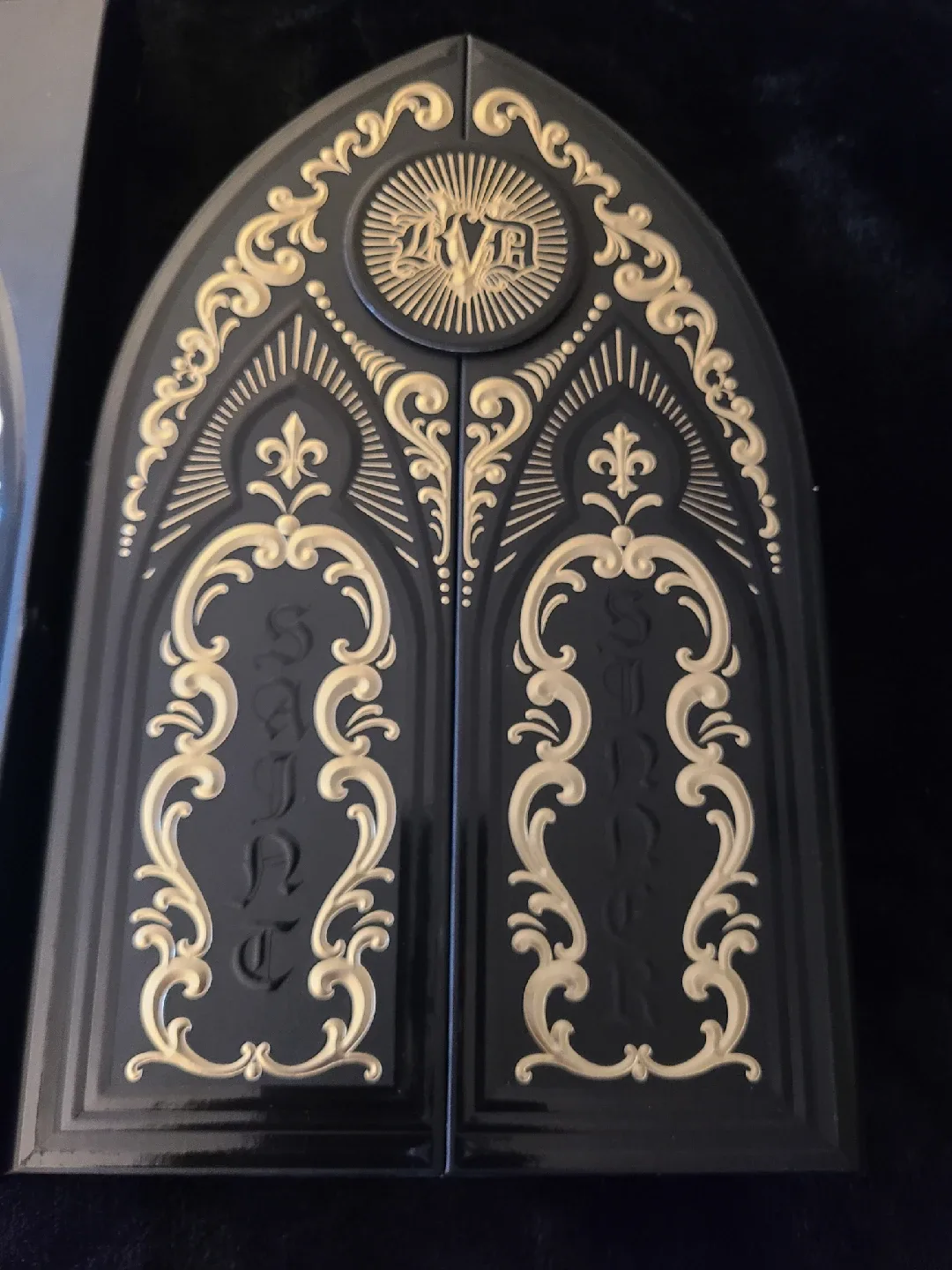 Kat Von D Saint & Sinner Eyeshadow Palette image indicator(3)