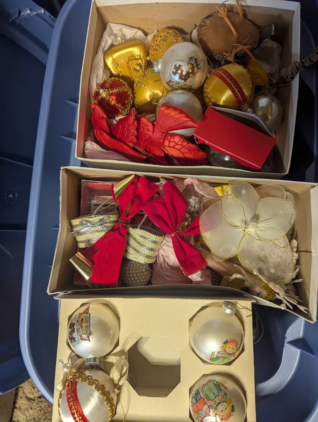 Vintage Christmas decorations image indicator(4)