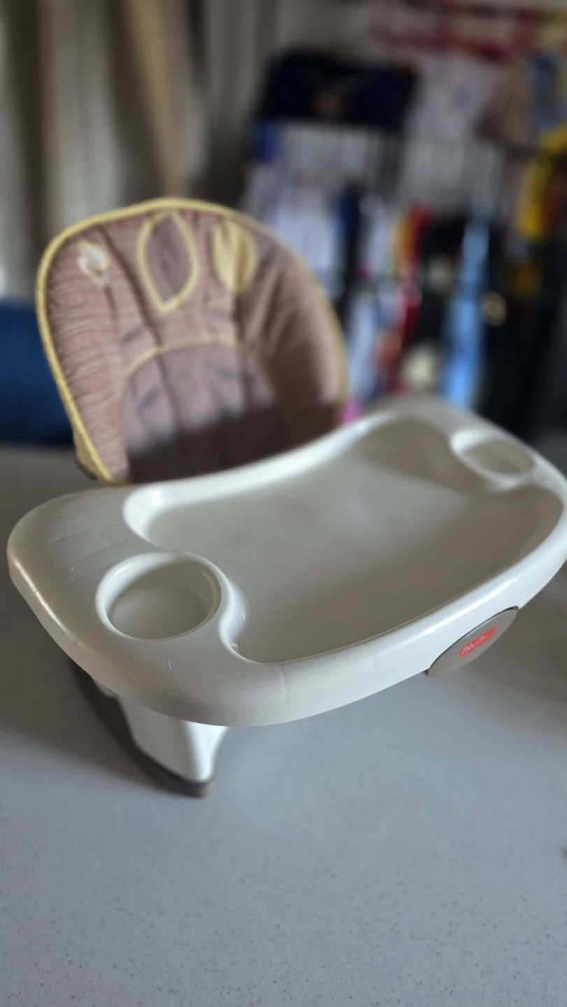 Fisher-Price Baby Seat for feeding