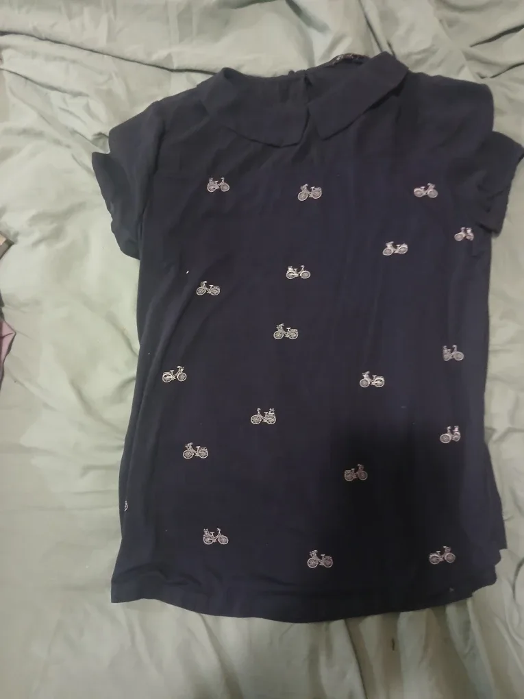 RW&CO. Navy Blue Bicycle Print Blouse - Size M image indicator(3)