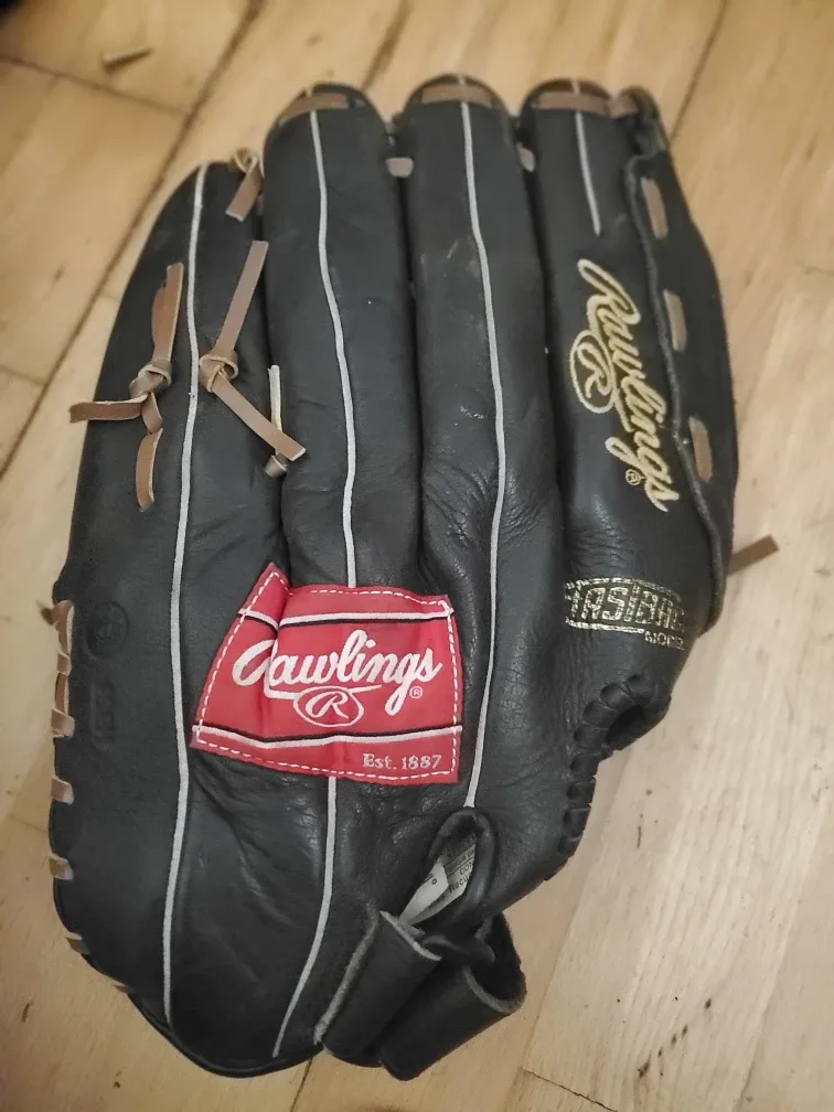 Rawlings Renegade Series Baseball Glove