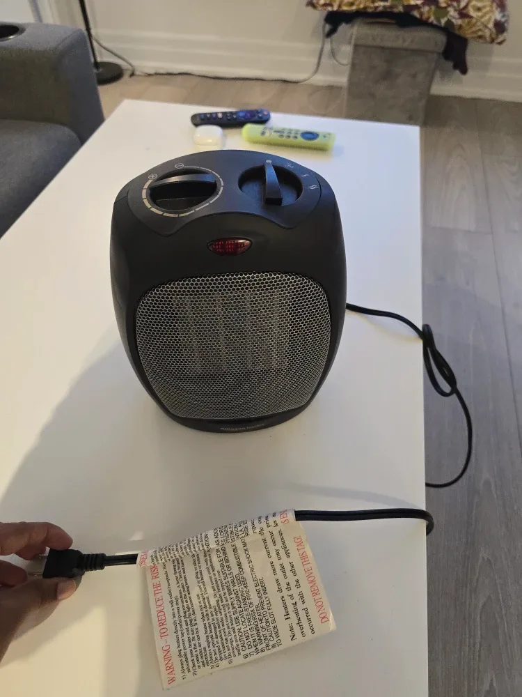 Amazon Basics Personal Space Heater - Black image indicator(3)