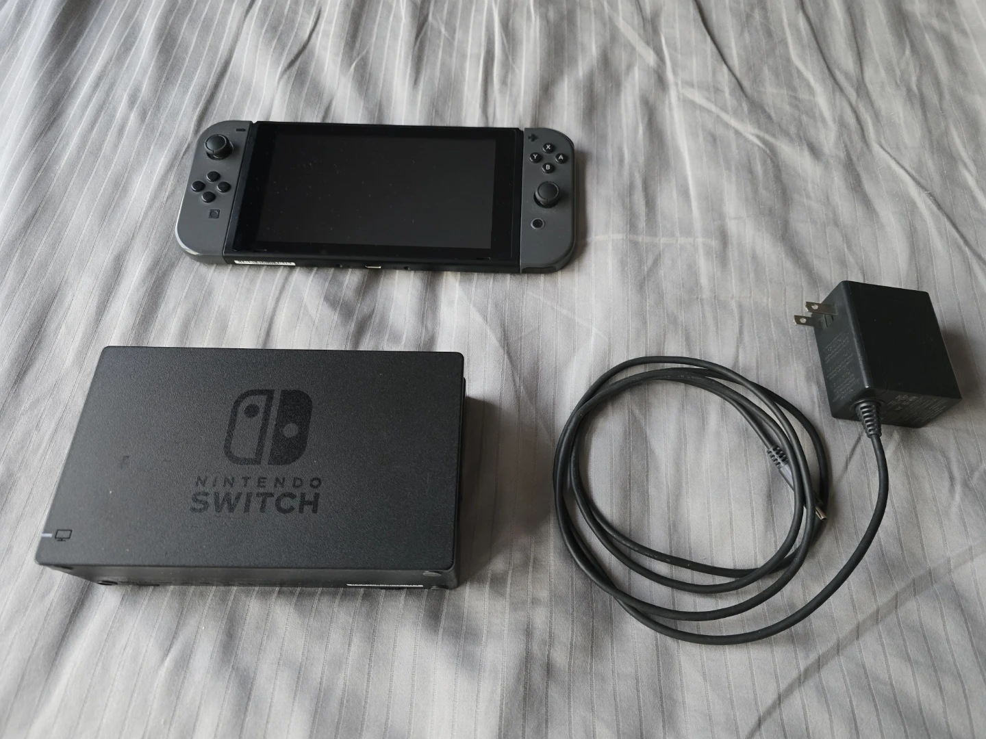 Nintendo Switch Console - Grey Joycons - photo 3