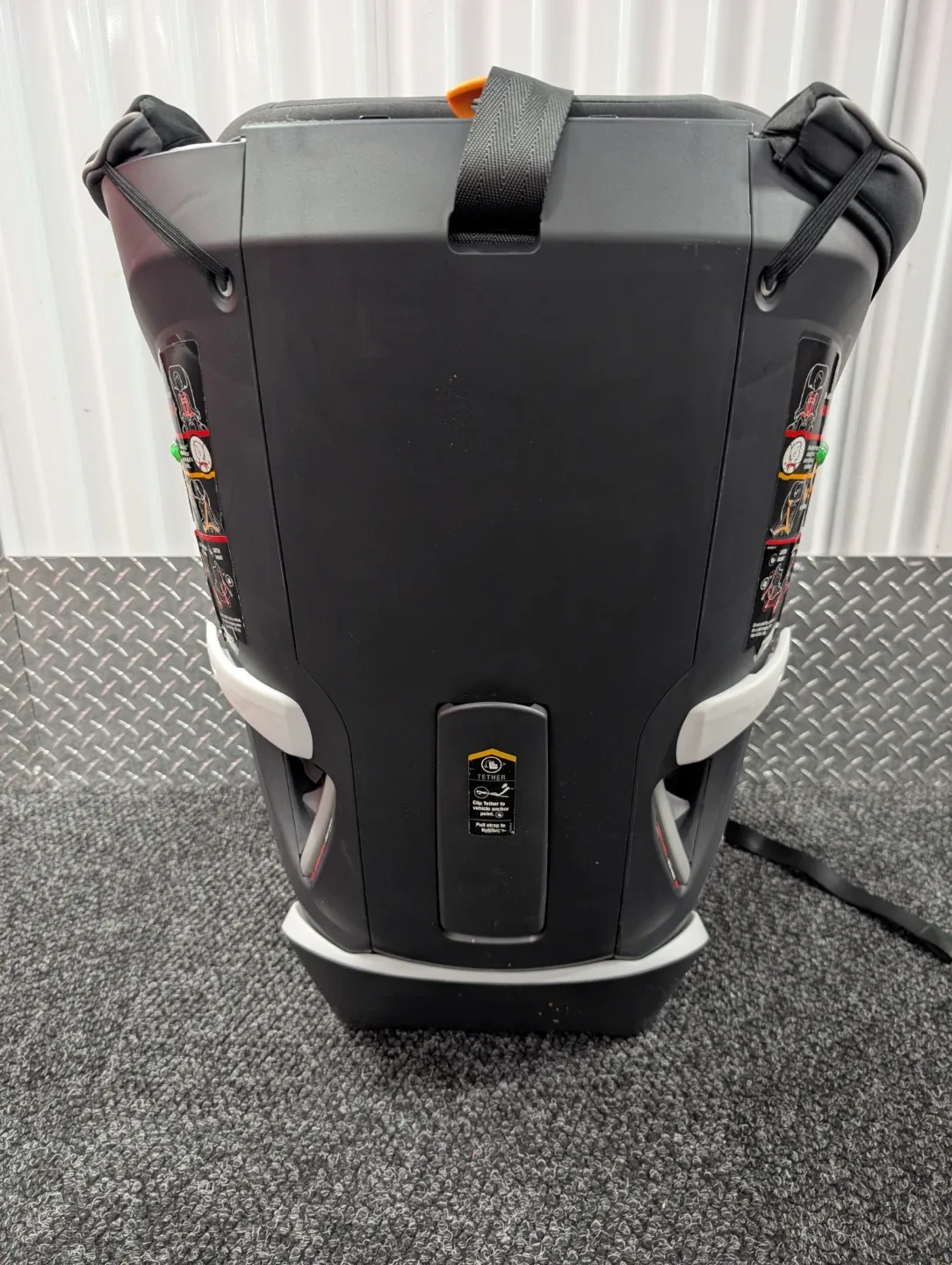 Chicco MyFit Harness + Booster Car Seat image indicator(2)