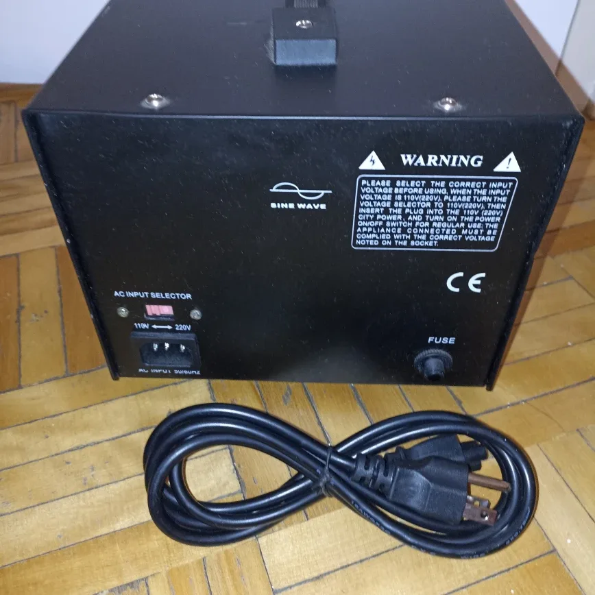 ‼️Moving Sale‼️DT-3000VA Step Up & Down Transformer image indicator(2)