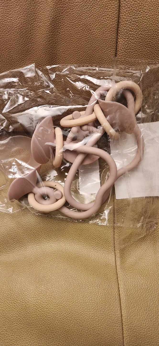 Brand new Nrosa Suction Teether Toy image indicator(4)