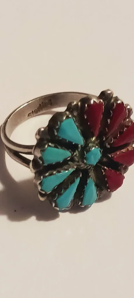 ZUNI TURQUOISE RED CORAL PETIT POINT FLOWER STERLING RING image indicator(2)