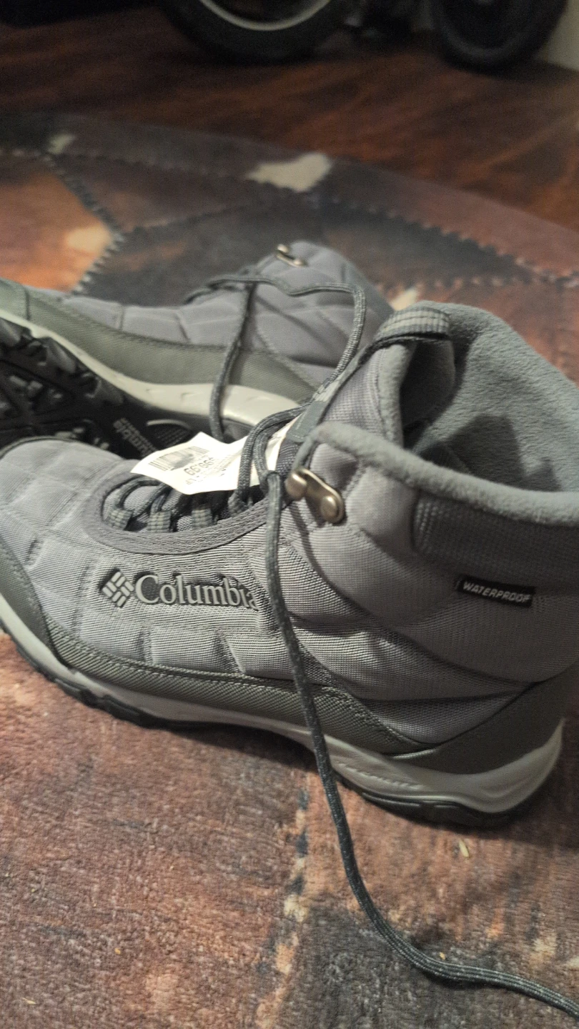 Columbia Men's BM5841-033 Boots - Size 8