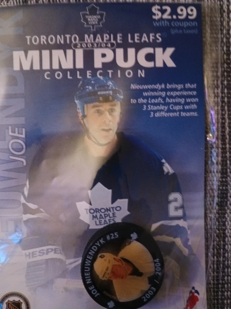 Toronto Maple Leafs Mini Puck Collection 2003/04 - photo 4