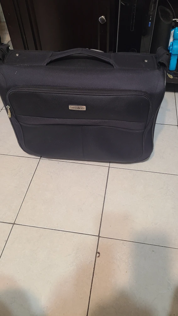 Samsonite Black Rolling Garment Bag