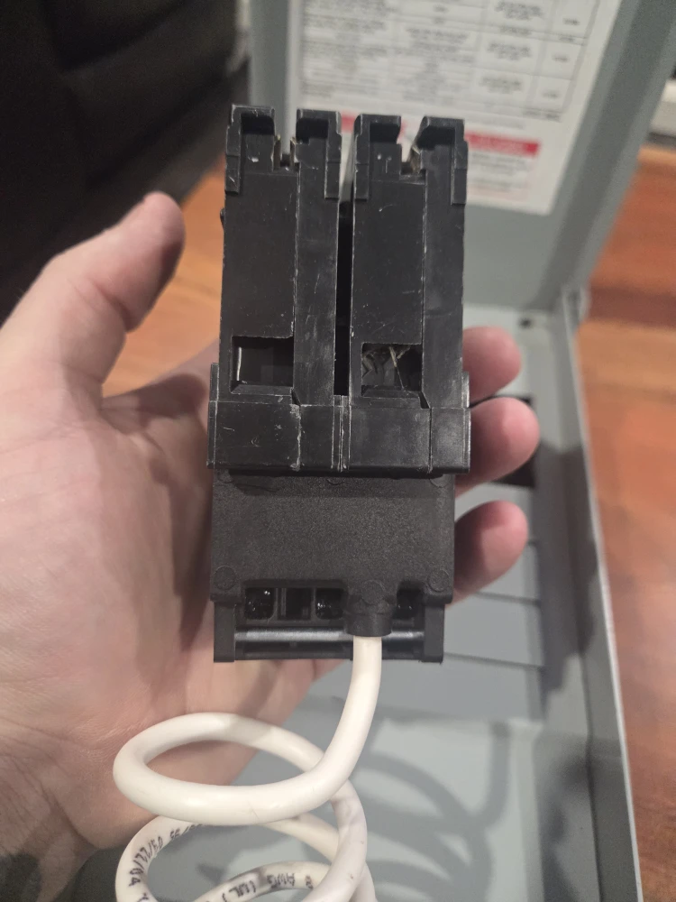Siemens 40 Amp Circuit Breaker & Outdoor Load Center - photo 5