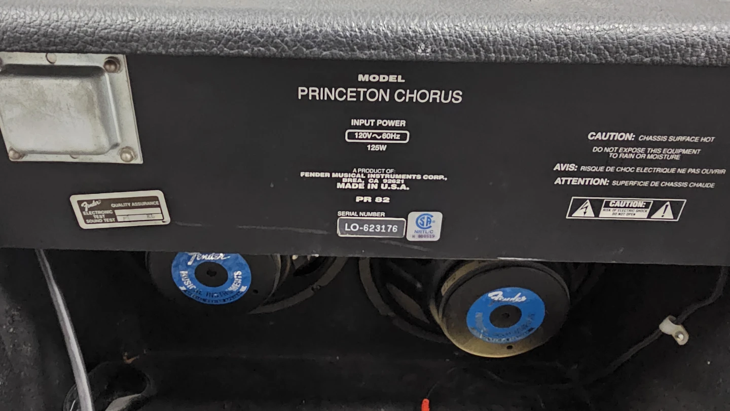 Fender Princeton Chorus PR 82 2 x 10" amplifier - photo 3