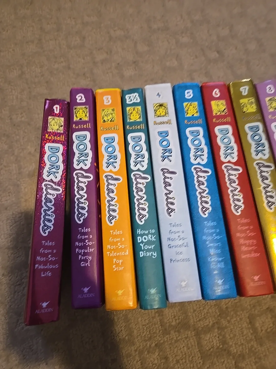 Dork Diaries Book Set - Rachel Renee Russell image indicator(6)