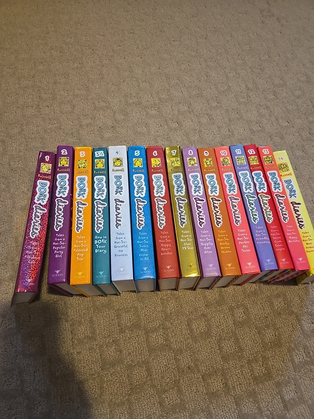 Dork Diaries Book Set - Rachel Renee Russell image indicator(9)