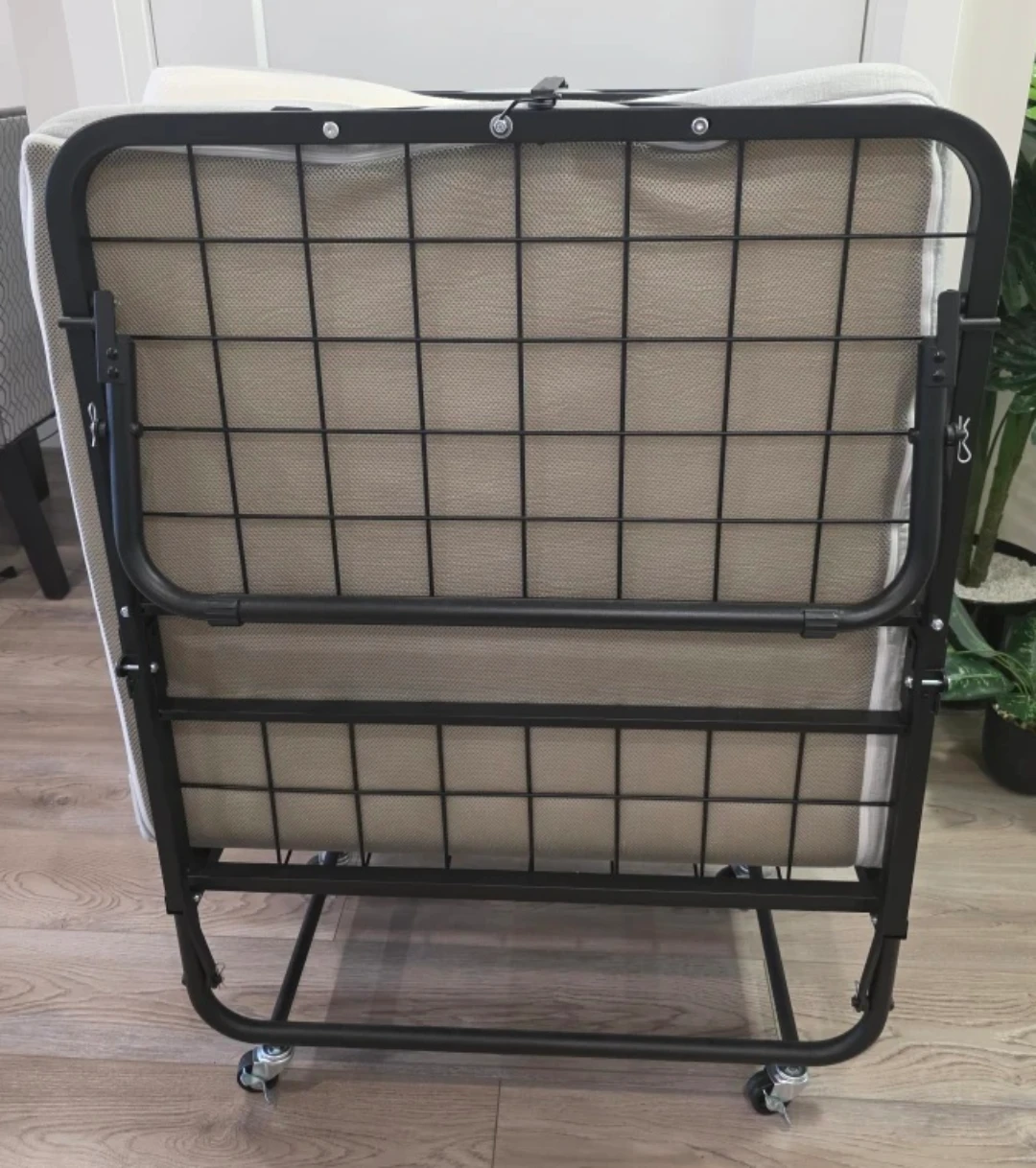 High Quality Folding Bed Frame with Memory Foam Mattress