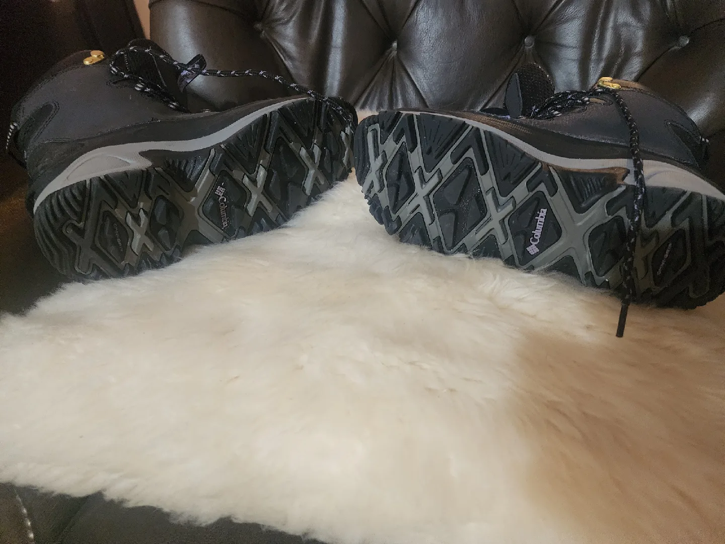 Worn Once Columbia Winter Boots Women's 7 image indicator(4)