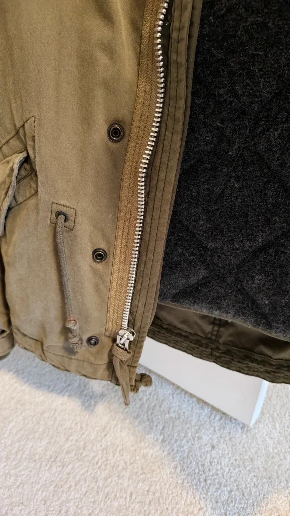 TNA Sandhurst Military Issues two in one Parka image indicator(4)