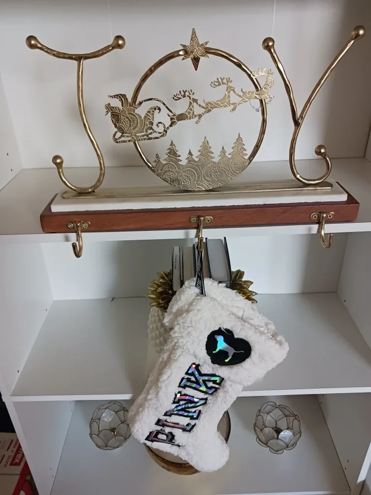 Weighted “JOY” Christmas Stocking Holder – Gold Metal image indicator(9)