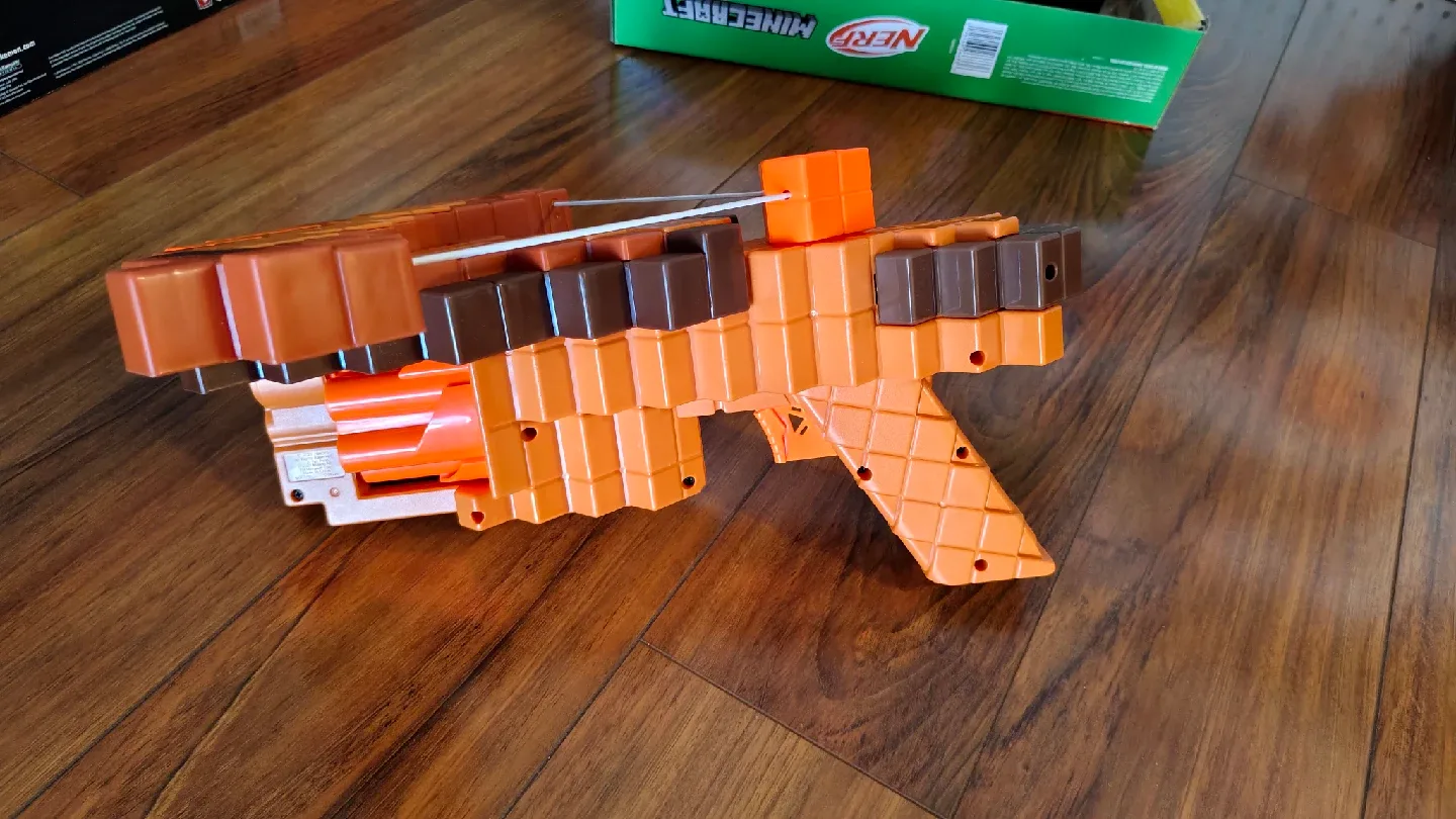 Nerf Minecraft Bow and Arrow image indicator(4)