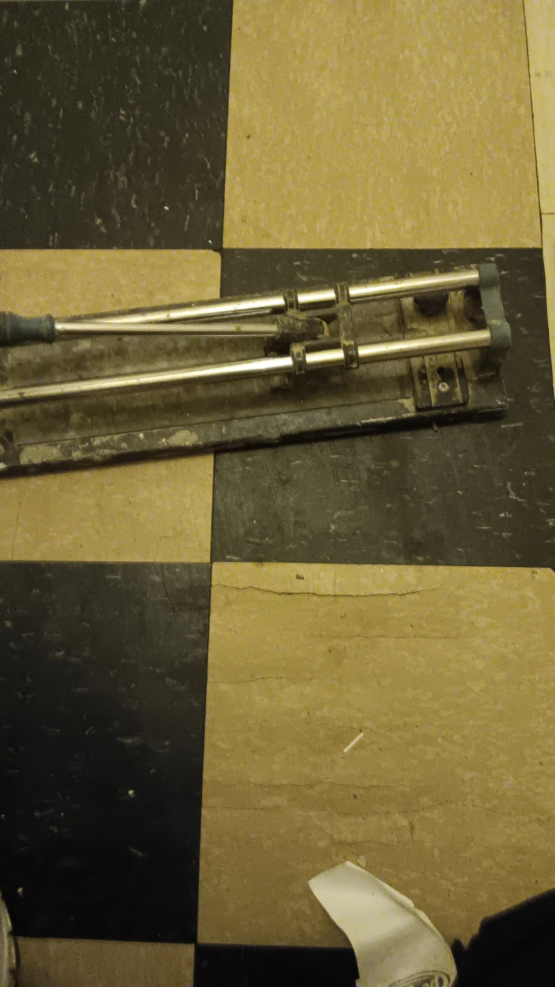 Tile Cutter - photo 2
