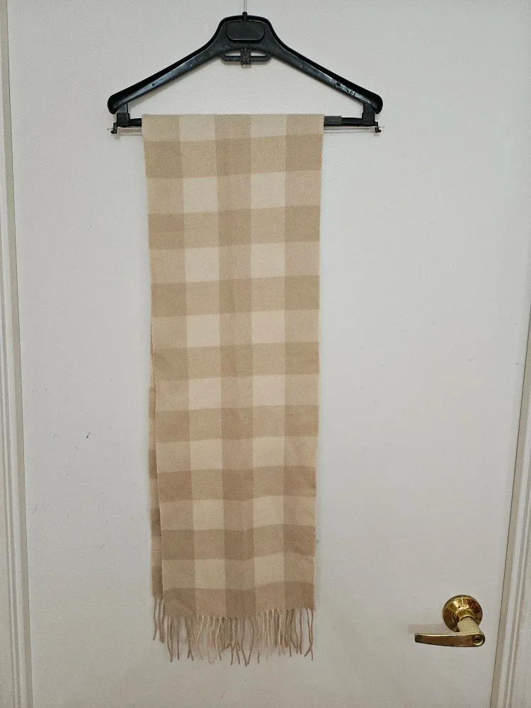 Uniqlo Cashmere Scarf - Beige Checkered