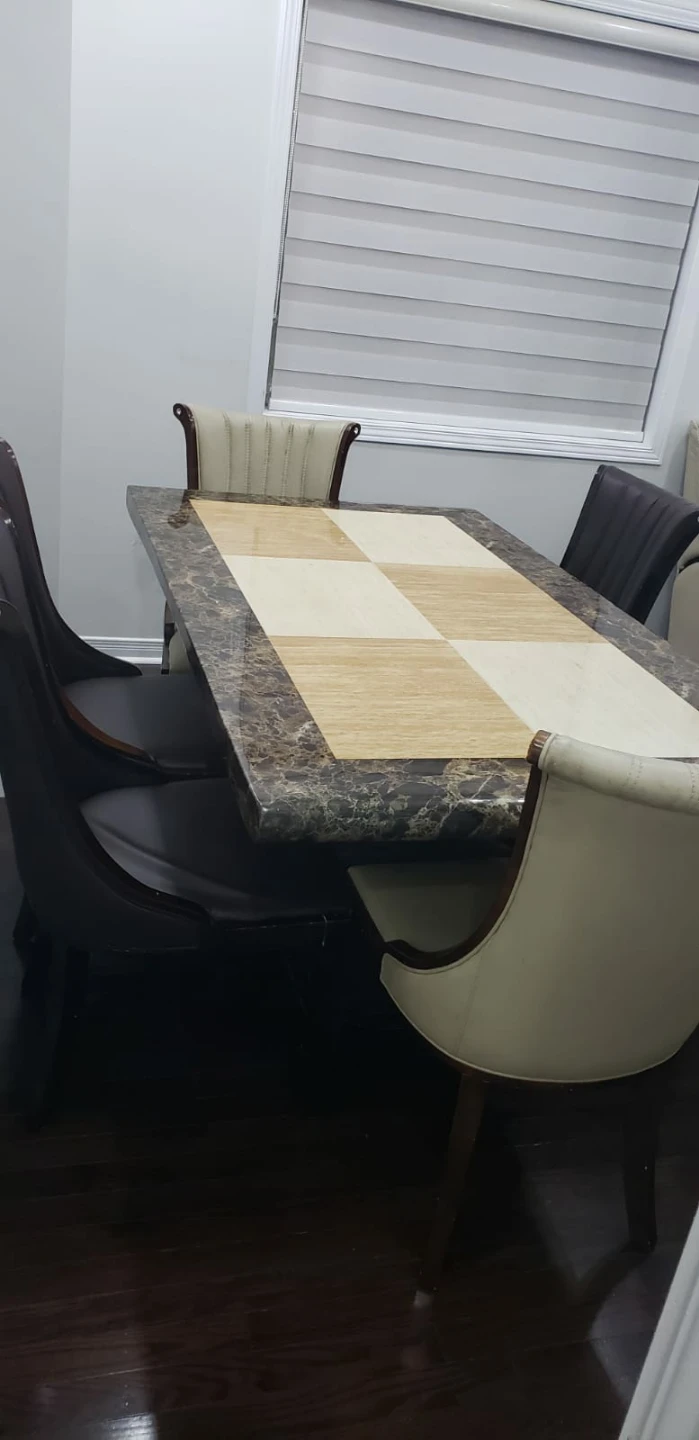 Dining Table with 6 Chairs havey marble top