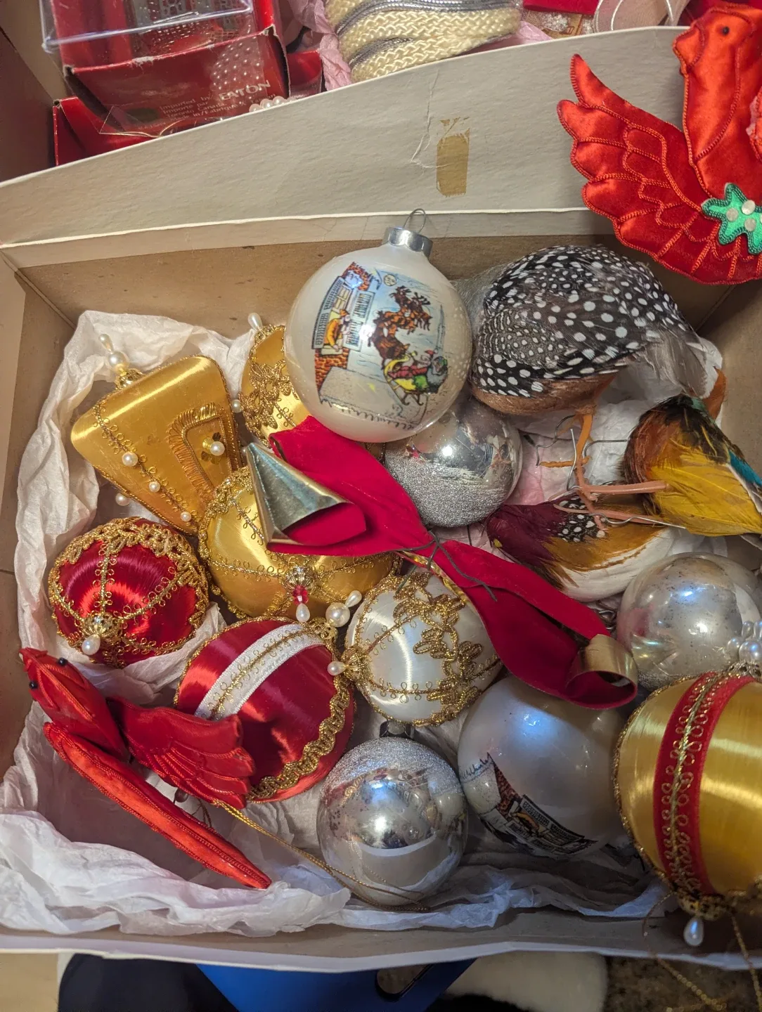 Vintage Christmas decorations image indicator(3)