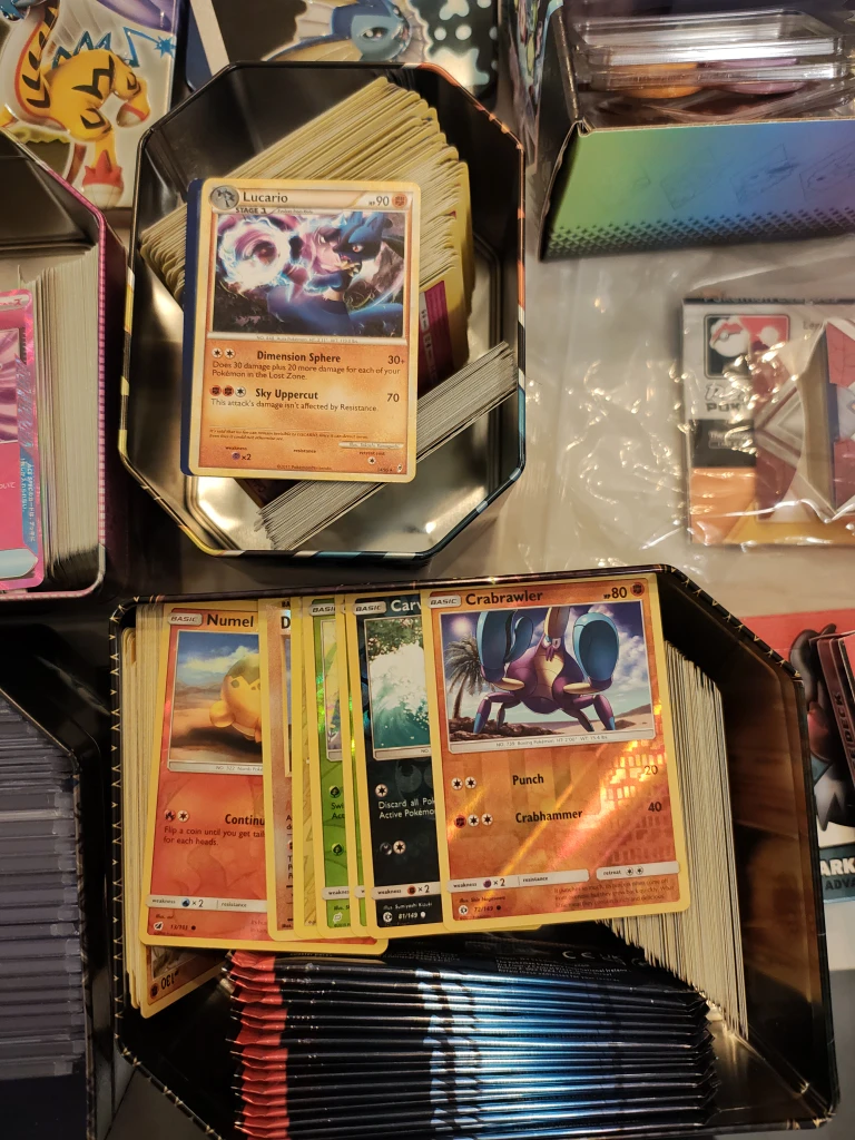 Pokemon Card and accessories Lot - photo 2
