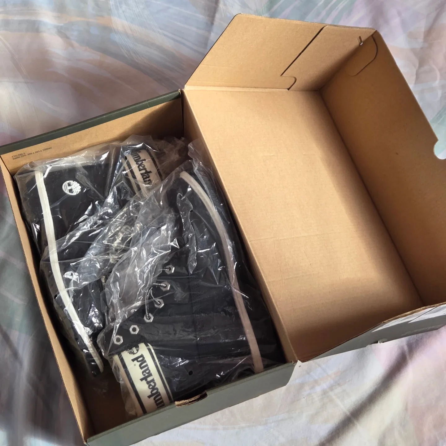 🆕Timberland 6-inch Waterproof Boots image indicator(5)