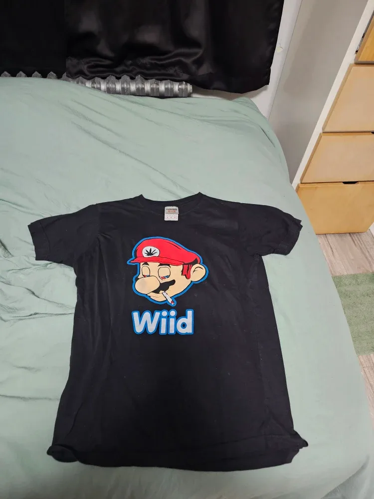 Best 'Wiid' Graphic Tee - Size M