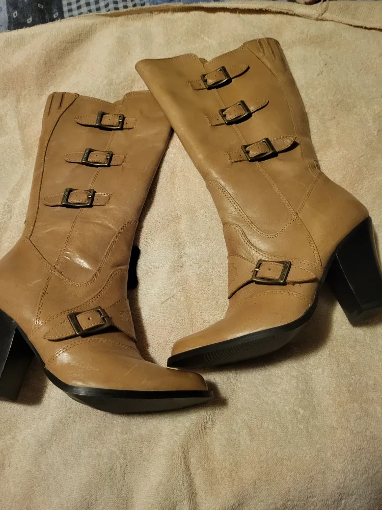 Harley Davidson Leather Heeled Boots image indicator(2)