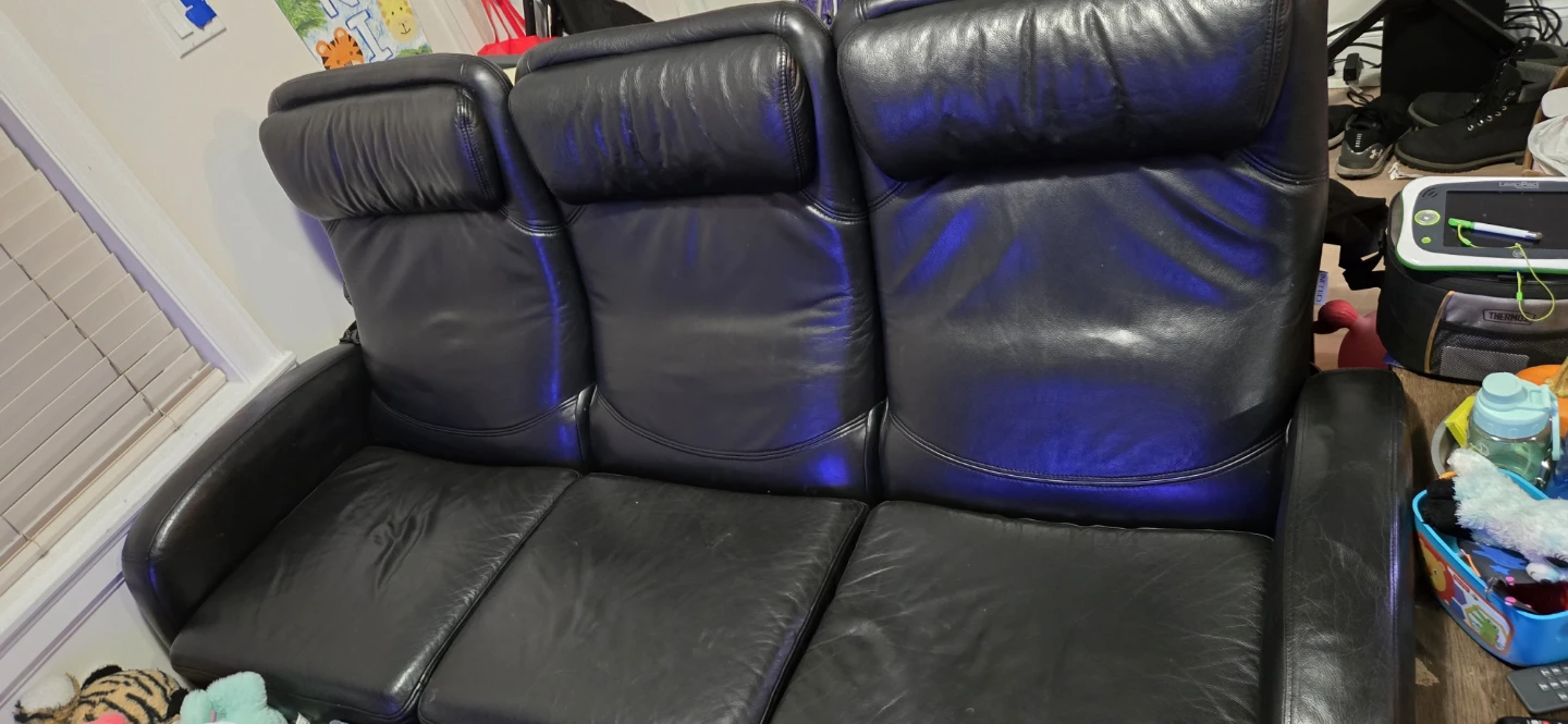 Black Leather Reclining Sofa - photo 4