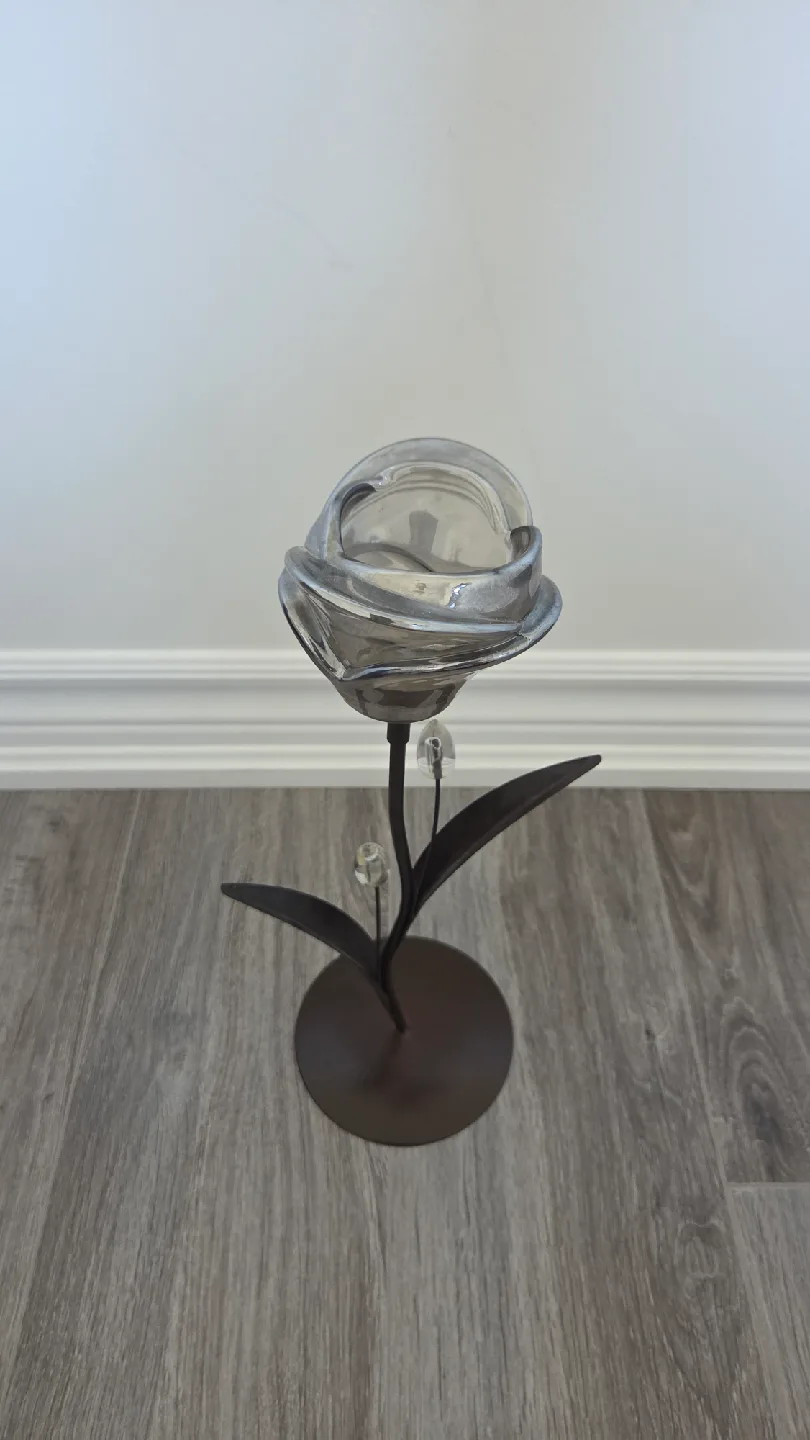 Metal Rose Candle Holder image indicator(2)