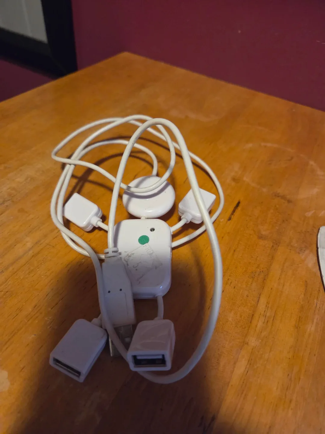 White USB Hub