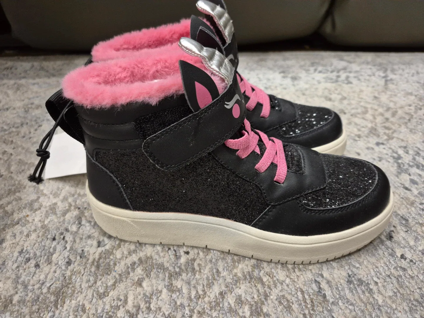 New H&M Unicorn High-Top Sneakers - US 2.5 image indicator(2)