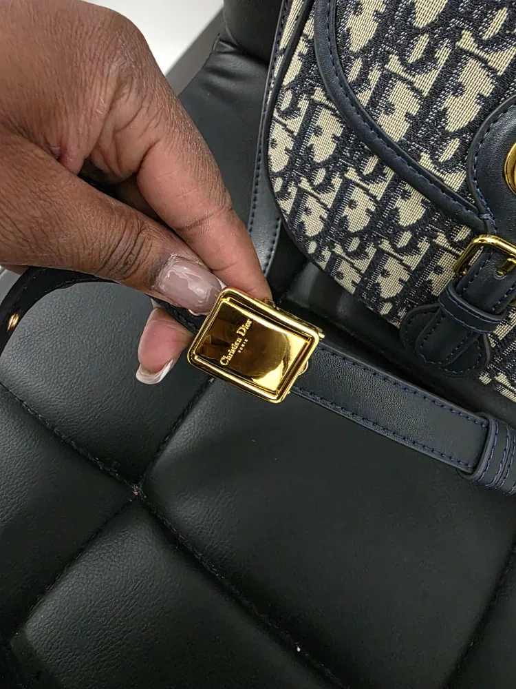 Crossbody Bag image indicator(2)