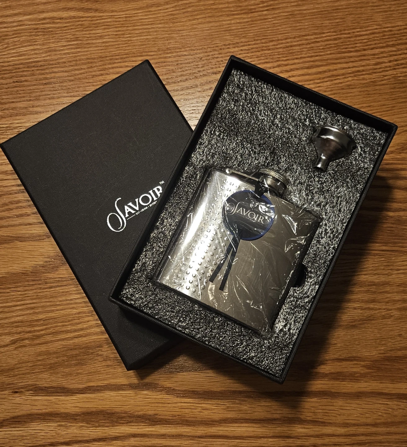 🥃 Savoir Stainless Steel Flask Gift Set – BRAND NEW IN BOX! 🎁✨ 🥕