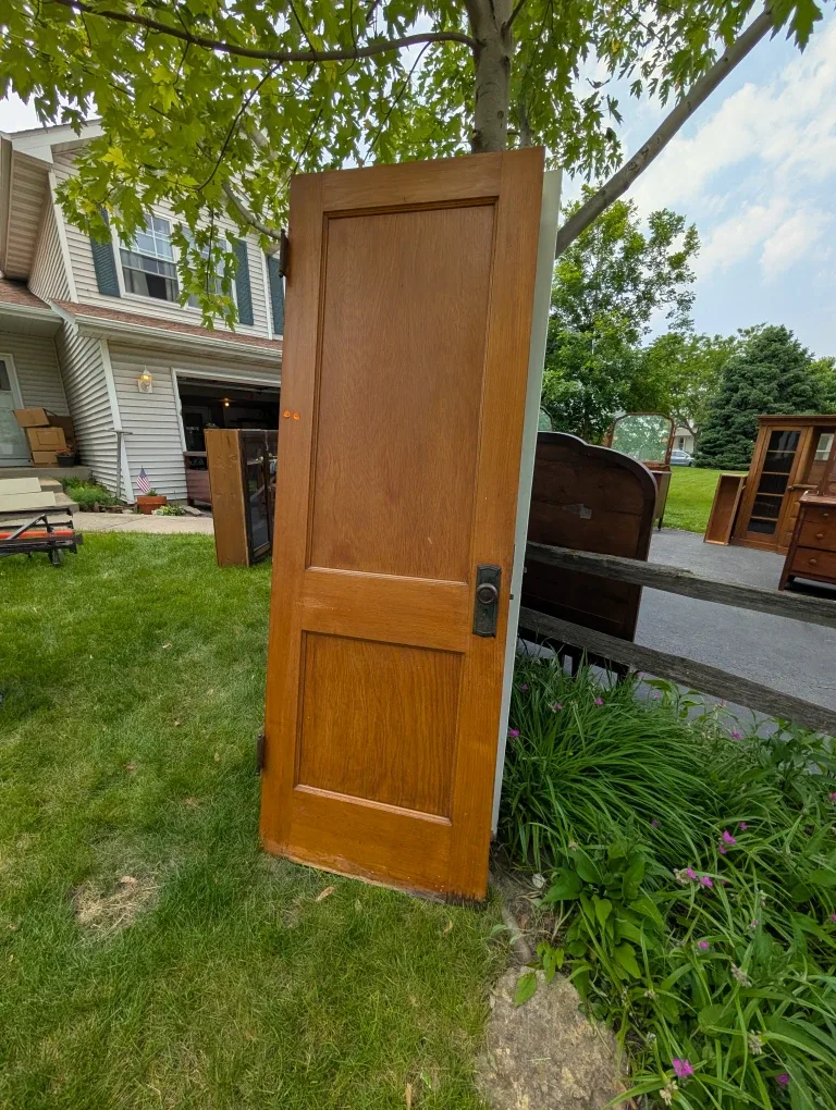 Vintage Wooden Doors image indicator(4)