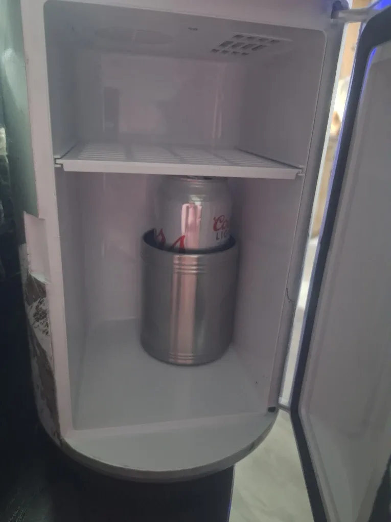 Coors Light Koolatron Mini Fridge image indicator(2)