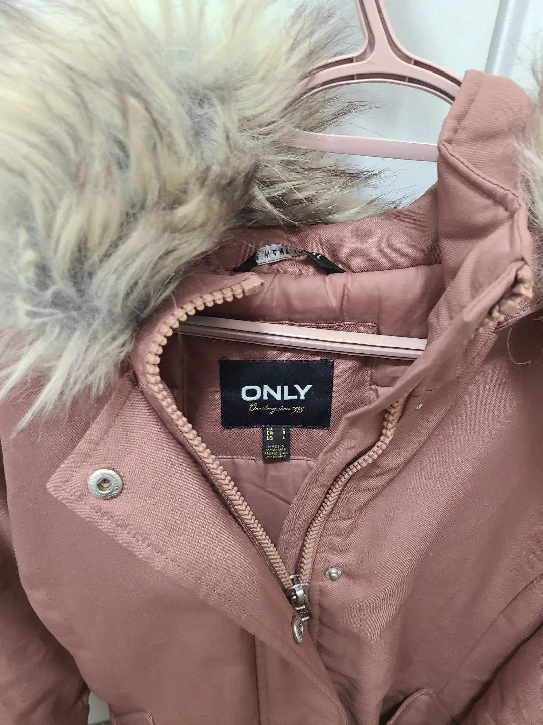 Pink Winter Parka - Size L image indicator(2)