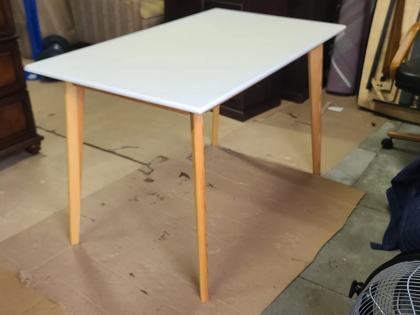 White & Wood Table - Used Condition image indicator(2)