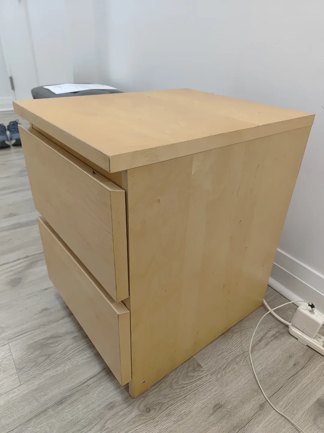 nightstand thumbnail