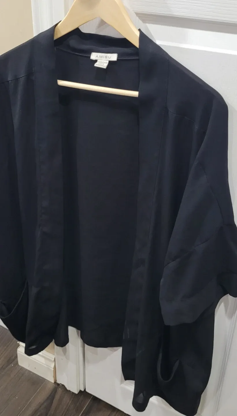 Amisu Black Kimono - Size Medium image indicator(2)