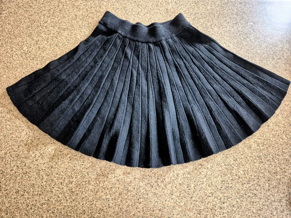 Kebeya Black Knit Skirt
