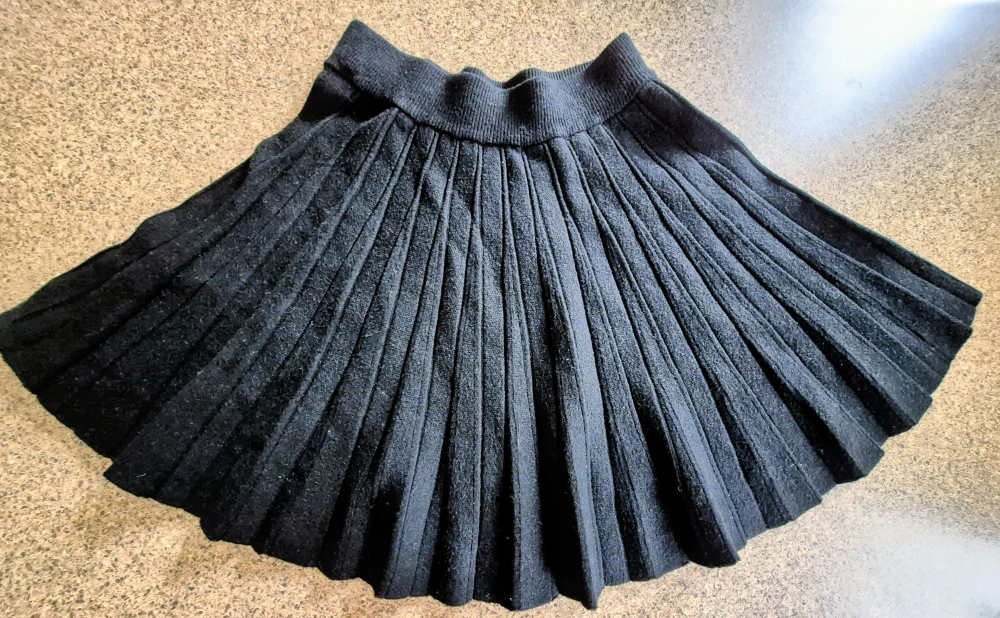 Kebeya Black Knit Skirt - photo 2