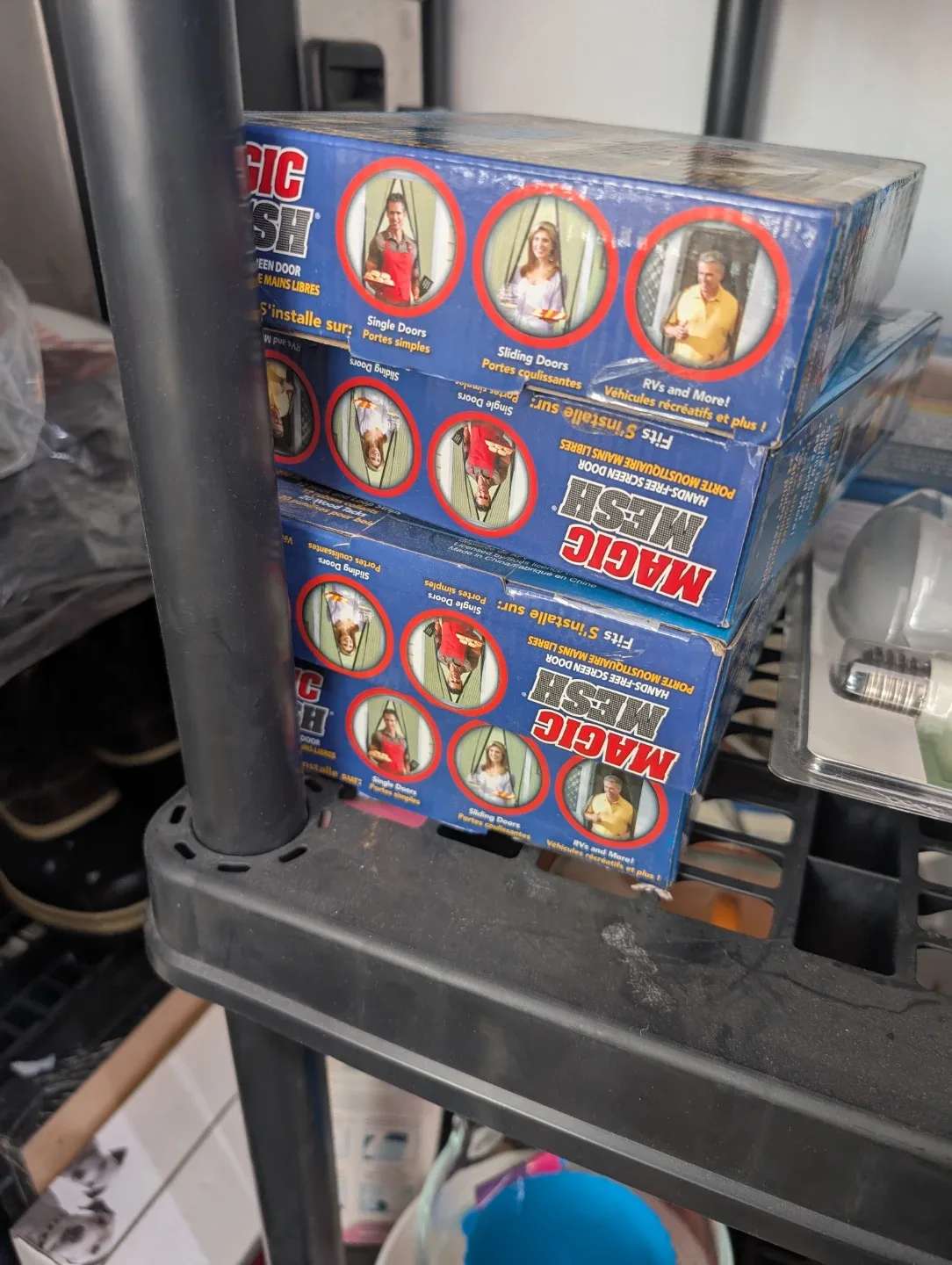 Magic Mesh Hands-Free Screen Door image indicator(3)