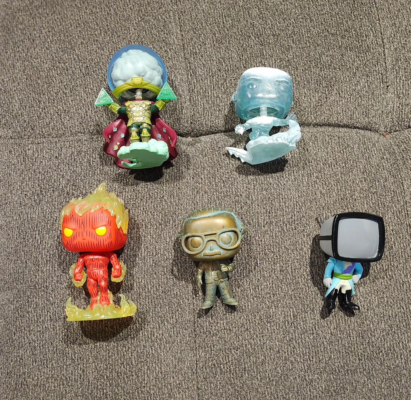 Action figure /collectibles image indicator(4)